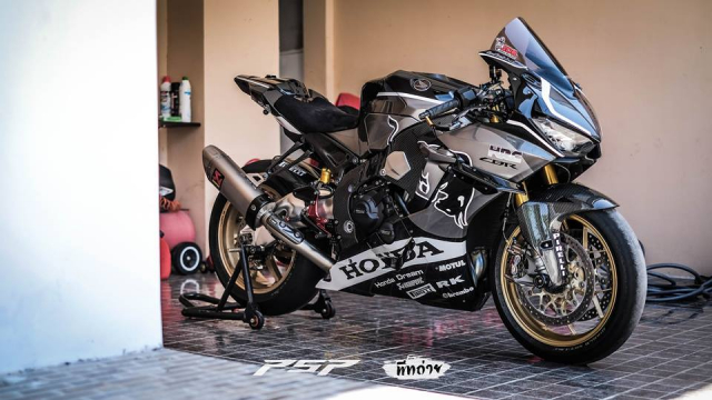 Honda CBR1000RR do dep tuyet tran voi trang bi Winglet doc doan - 3