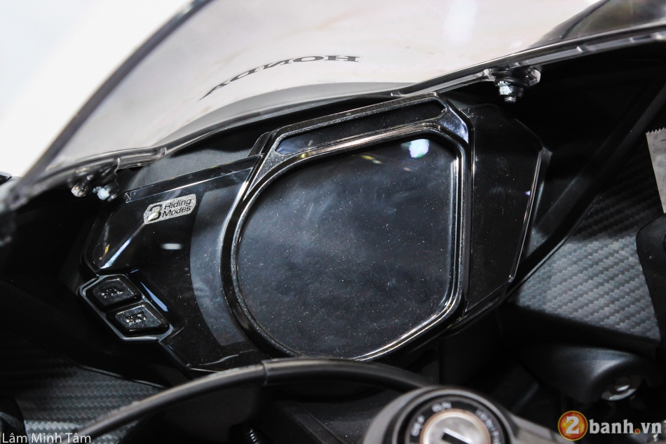 CBR250RR the he moi du doan se trang bi noi chong truot va sang so nhanh - 9