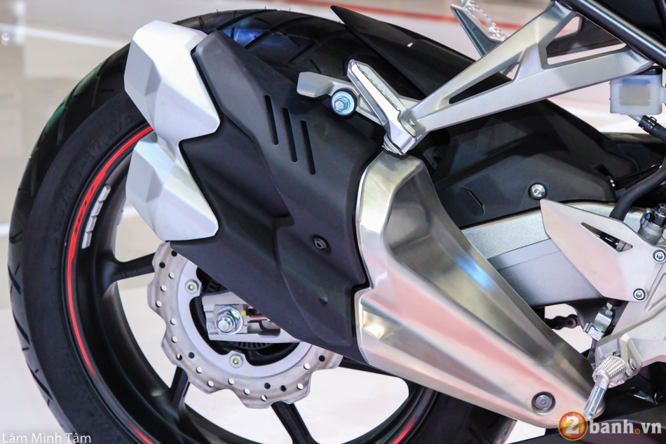 CBR250RR the he moi du doan se trang bi noi chong truot va sang so nhanh - 4