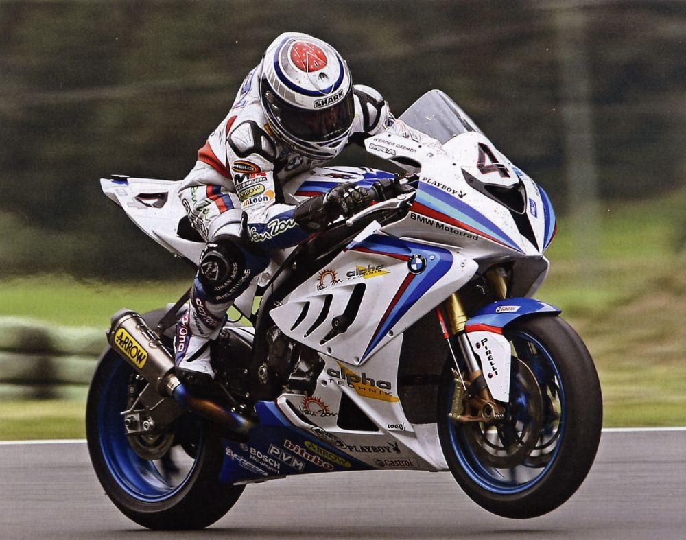 Bộ ảnh BMW M1000RR tham gia giải đua xe WSBK 2021  Motosaigon